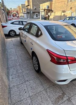 نیسان سێنترا